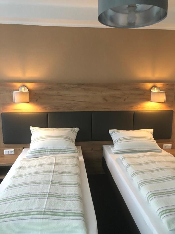 Burghotel Homberg ホムベルク エクステリア 写真