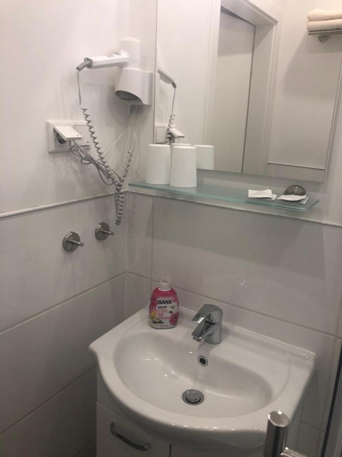Burghotel Homberg ホムベルク エクステリア 写真